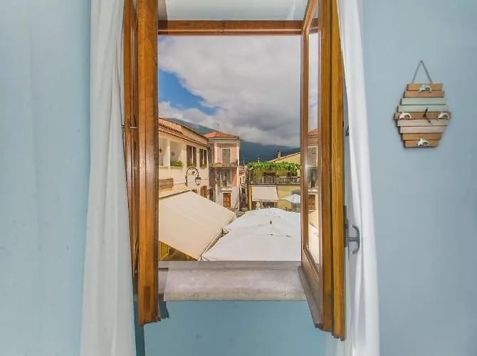 La Stanza Dell'angolo 4*