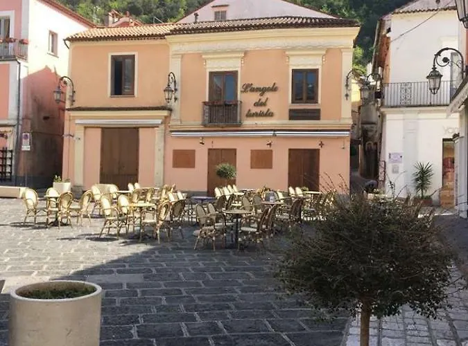 La Stanza Dell'angolo Guest house 4*