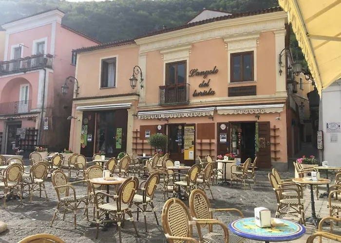 La Stanza Dell'angolo Guest house