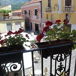 La Stanza Dell'angolo Guest house Maratea