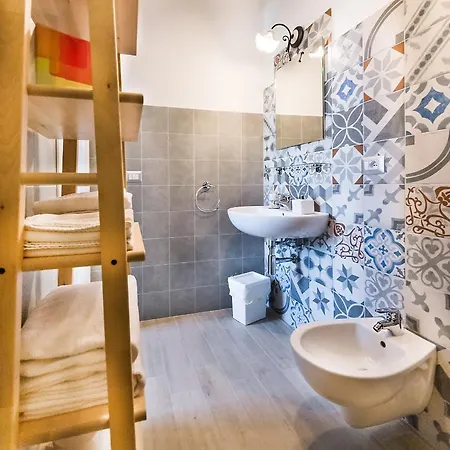 La Stanza Dell'angolo