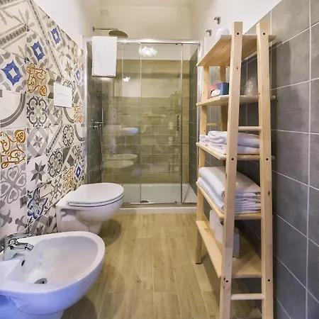 La Stanza Dell'angolo Guest house Maratea