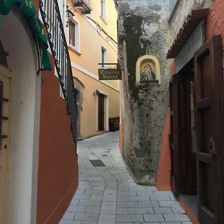 La Stanza Dell'angolo