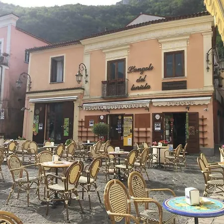 La Stanza Dell'angolo Guest house