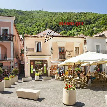 La Stanza Dell'angolo Guest house *