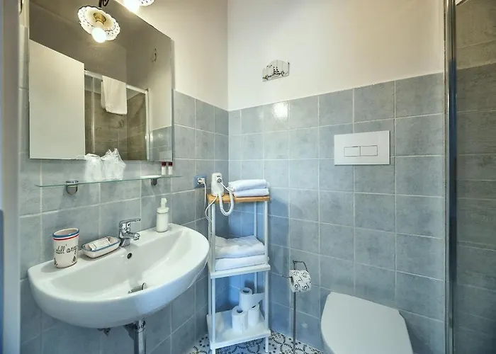 La Stanza Dell'angolo 4*