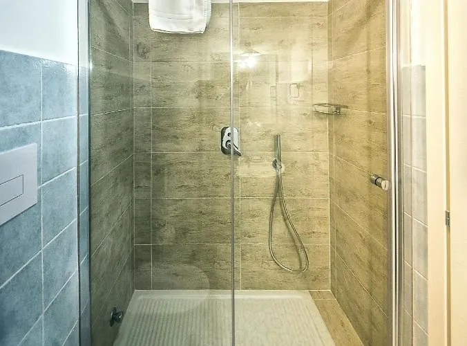 La Stanza Dell'angolo 4*